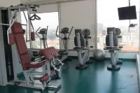 RK Suite Hotel - salle de sport