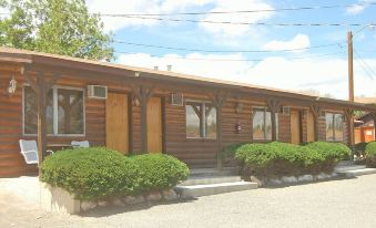 The Village Inn Motel and Restaurant