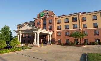 Holiday Inn Express & Suites Clinton