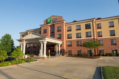 Holiday Inn Express & Suites CLINTON by IHG Hotels in 