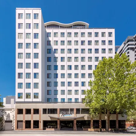 Flagstaff Gardens Hotel Melbourne Отели рядом с достопримечательностью «Железнодорожный вокзал Флагстафф»