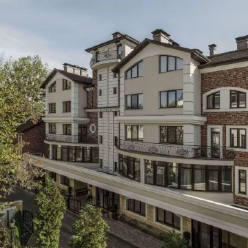 Zentrum Hotel Отели рядом с достопримечательностью «Триумфальная Арка»