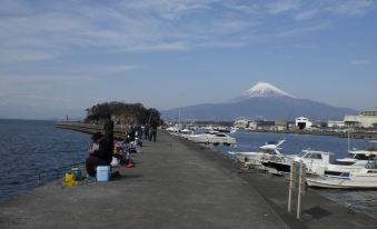 Numazu Japanese House Soon by the Sea to the Base