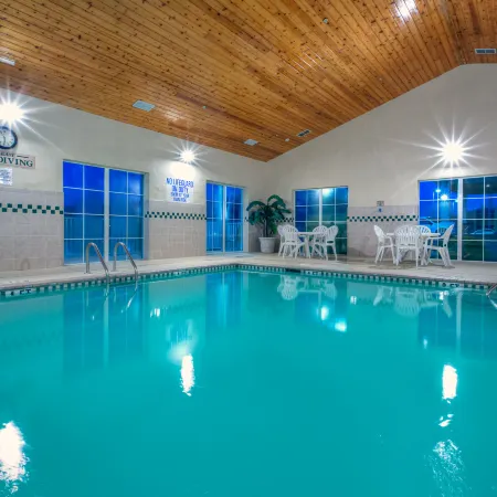 Country Inn & Suites by Radisson, Boone, NC