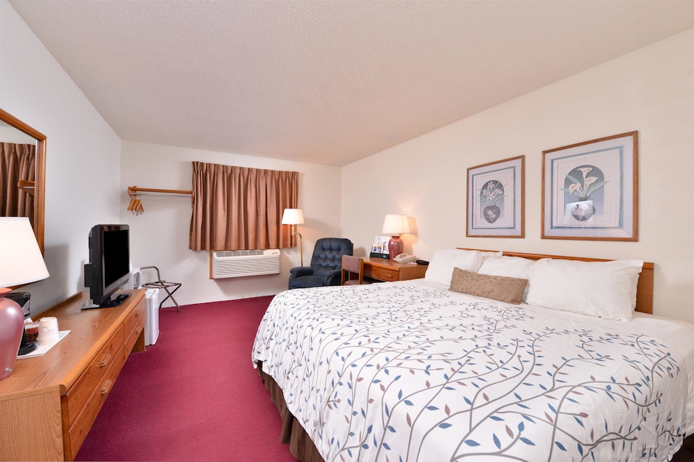 Americas Best Value Inn & Suites International Falls