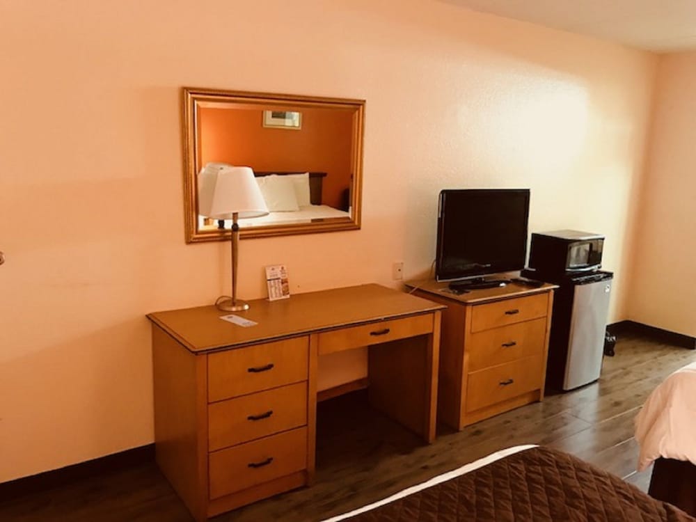 Americas Best Value Inn Laredo