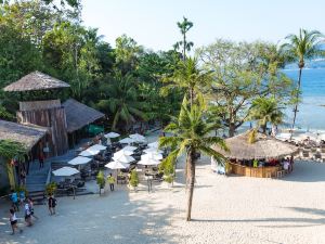 天堂海灘背包旅館