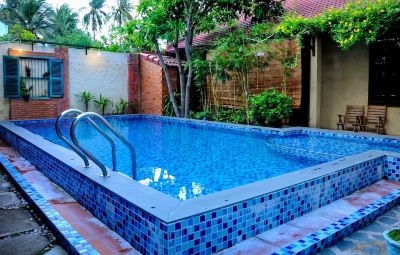 Outdoor Swimming Pool