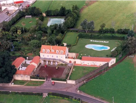 Quinta da Nasce Água Отели в г. Терсейра