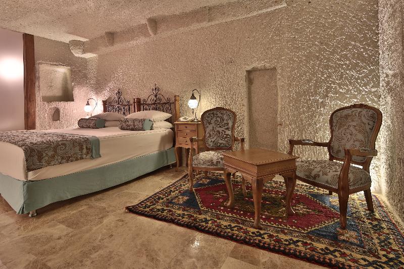 Imperial Cave Suites & SPA