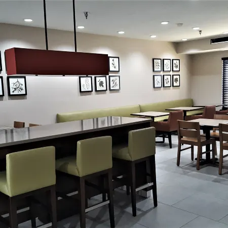 Country Inn & Suites by Radisson, Bryant (Little Rock), AR