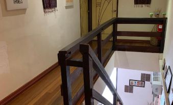 My Place Hotel & Lodge - Housity