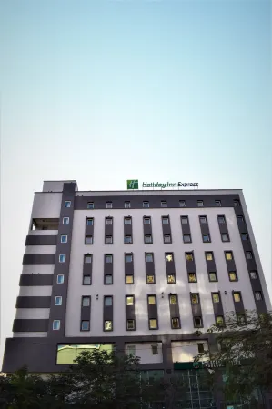 Holiday Inn Express Ahmedabad Prahlad Nagar