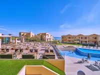 Silver Beach Hotel & Apartments Hotels in Plataniás