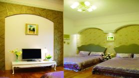 Loving Hut Paradise Island Vegan B&B