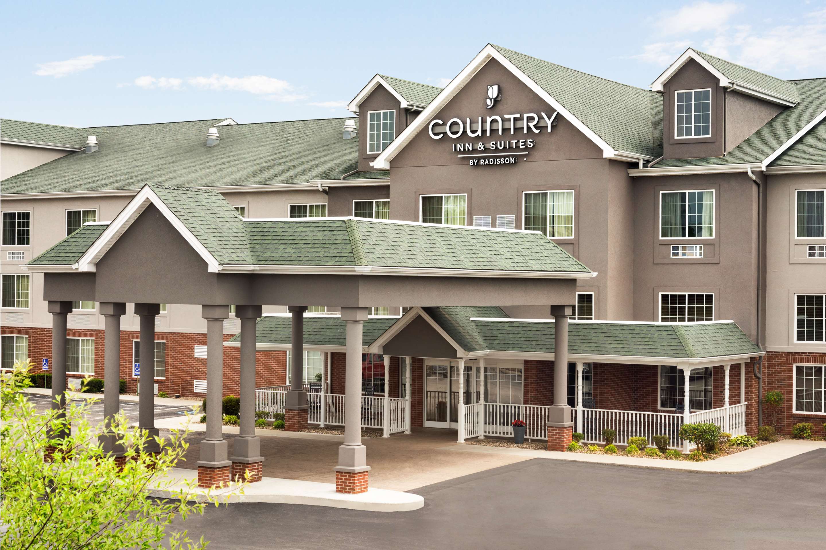 Country Inn & Suites by Radisson, London, KY