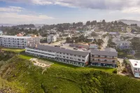 The Coho Oceanfront Lodge
