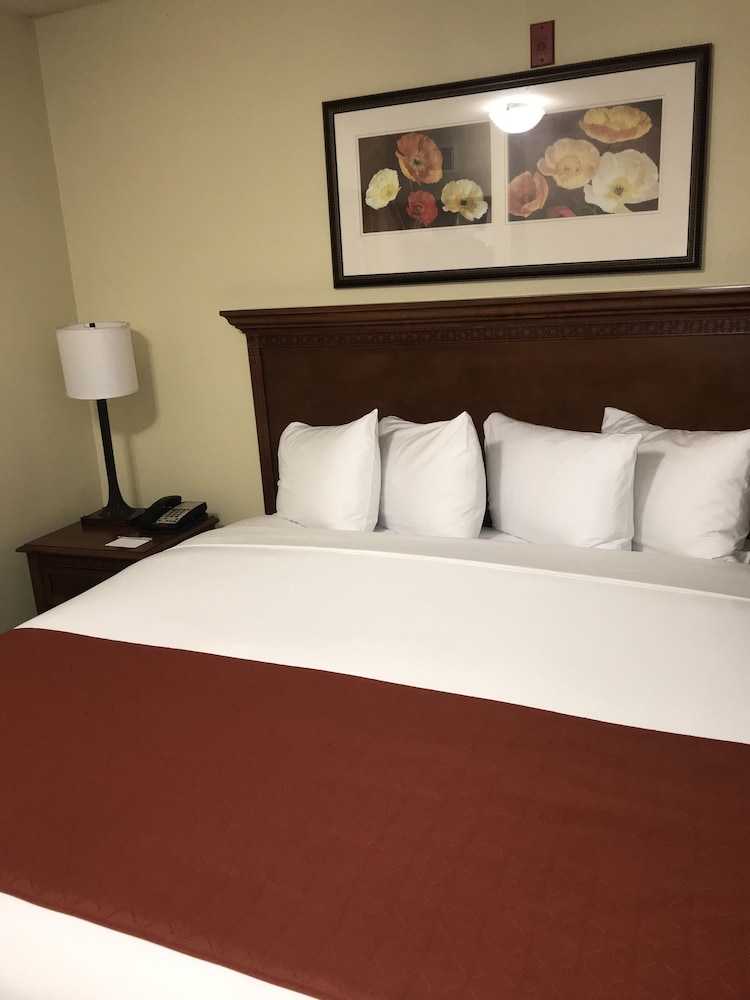 Country Inn & Suites by Radisson, Fort Worth, TX