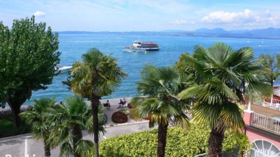 Hotel Alla Riviera Lake View