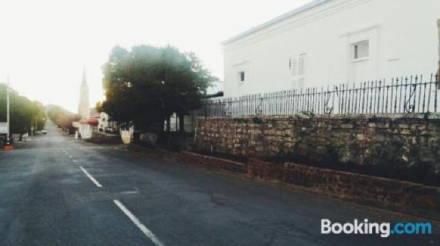 The Richmond Café and Rooms - Housity