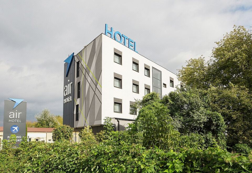 Eller senere grundigt Diskurs Air Hotel-Warsaw Updated 2023 Room Price-Reviews & Deals | Trip.com