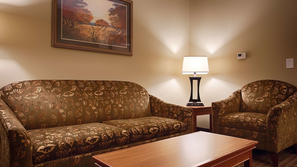 Best Western Plus Grand Island Inn and Suites