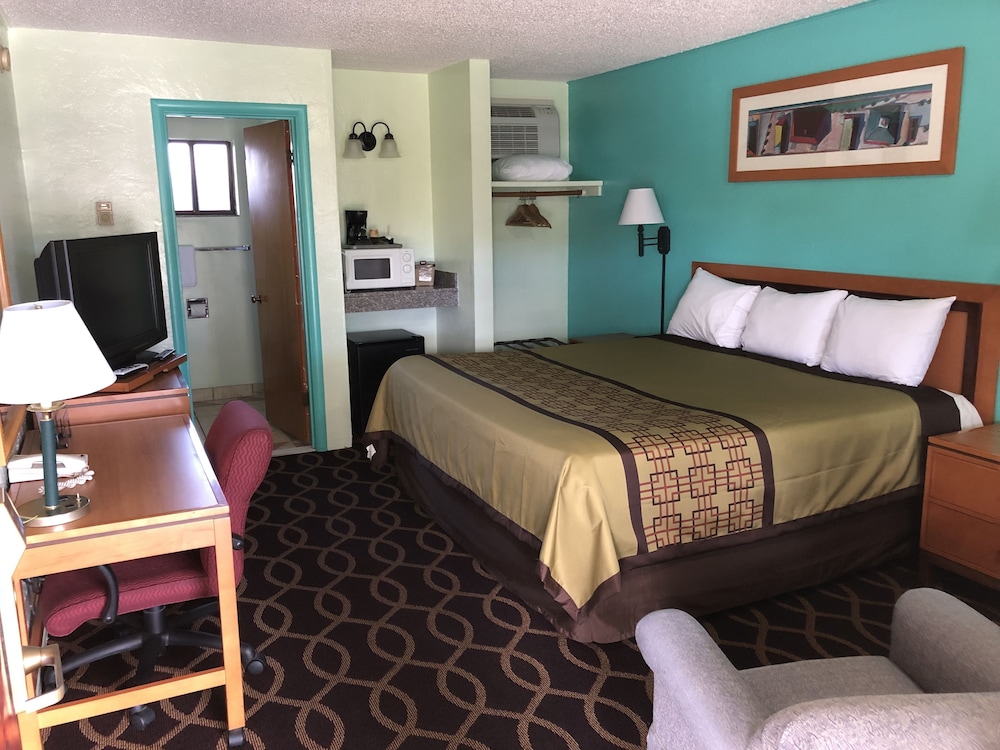 Klamath Motor Lodge