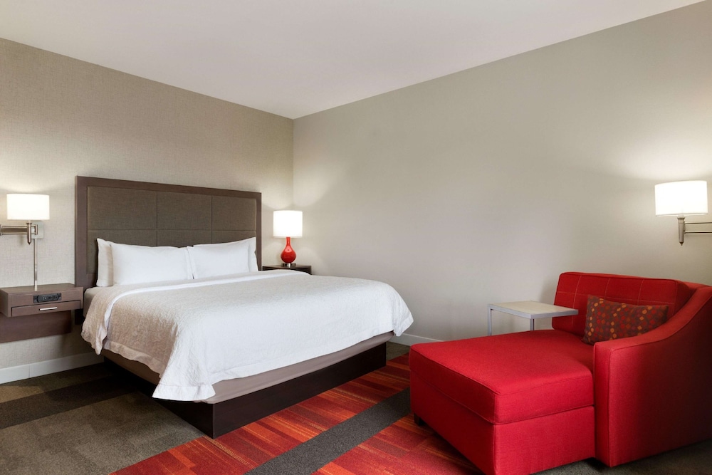 Hampton Inn by Hilton North Olmsted Cleveland Airport