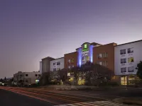 Holiday Inn Express & Suites Belmont Отели в г. Сан-Карлос