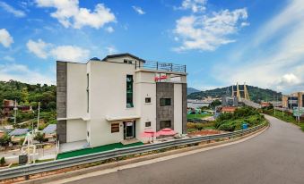 Yeosu Etoile Pension (New Construction in September 18)