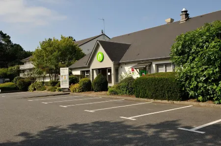 Campanile Lorient - Lanester Отели рядом с достопримечательностью «Kerhervy»