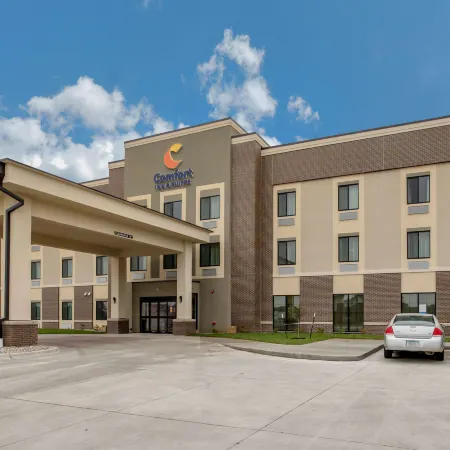 Comfort Inn and Suites Ames Near Isu Campus