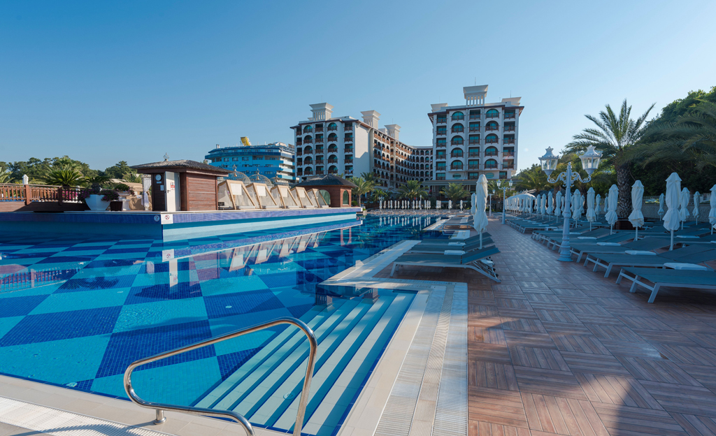 Quattro Beach Spa & Resort - All Inclusive