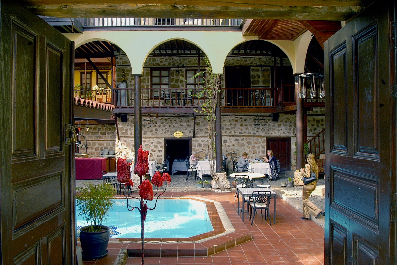 Alp Pasa Hotel