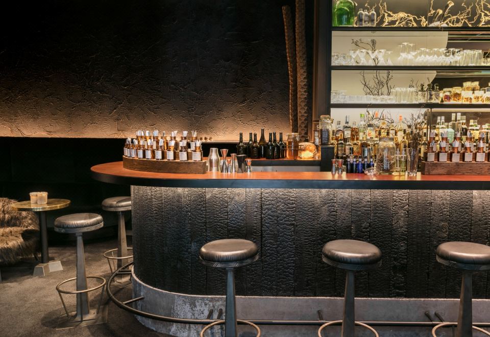 내셔널 아트 에 메체의 스파 시설 이미지