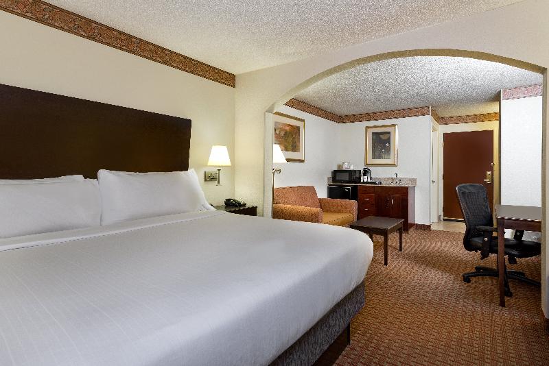 Holiday Inn Express Hotel & Suites Wilson - Hayes Place, an Ihg Hotel