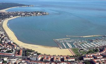 Apartment with One Bedroom in Royan - 800 m from the Beach