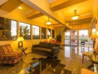 Howard Johnson by Wyndham Oklahoma City Airport/ Fairgrounds Hotels near Athena Mall