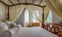 The Clovelly Bungalow