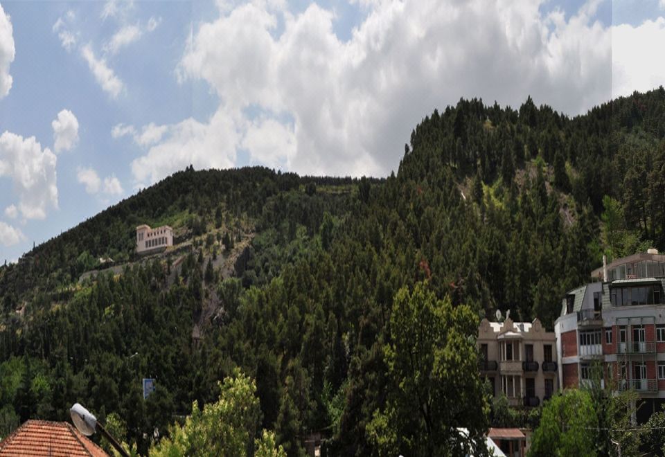 호텔 디플로맷 트빌리시