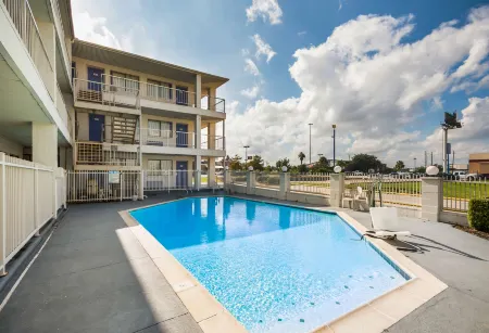 Americas Best Value Inn & Suites Humble