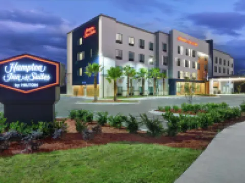 Hampton Inn & Suites by Hilton Middleburg Hotels in Middleburg