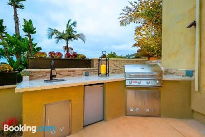 Public Areas #8080 - SeaView Sanctuary Five-Bedroom Holiday Home Photo