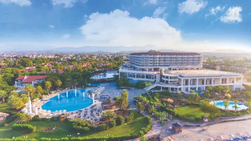 Starlight Resort Hotel