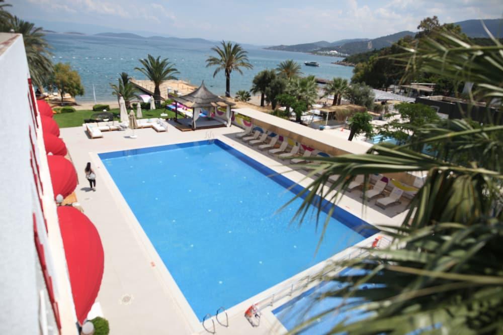 Toka Bodrum Hotel & Beach Club