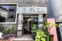 Jeju Yeongsung Motel Отели в г. 