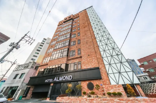 Changwon Jinhae Almond Hotel チネ区周辺のホテル