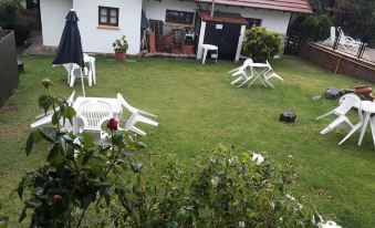 Duendes del Eden - Housity