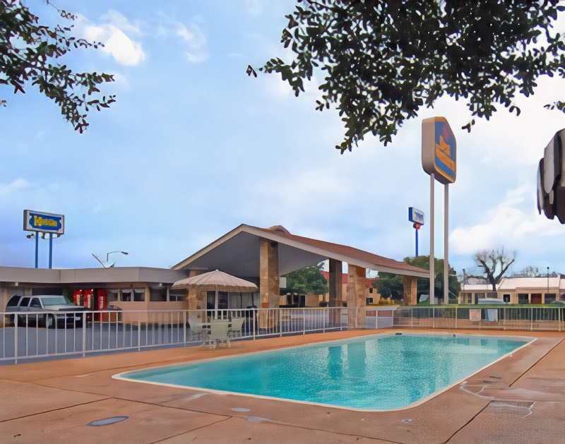 Americas Best Value Inn Uvalde