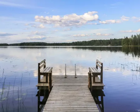 Eemilin Huvila 康阿斯涅米酒店